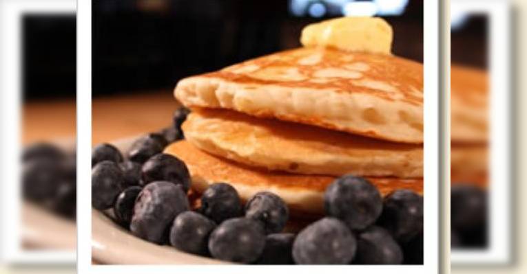 Снимок Eddie's Place Restaurant at Cotswold / Breakfast Lunch Dinner, Шарлотт