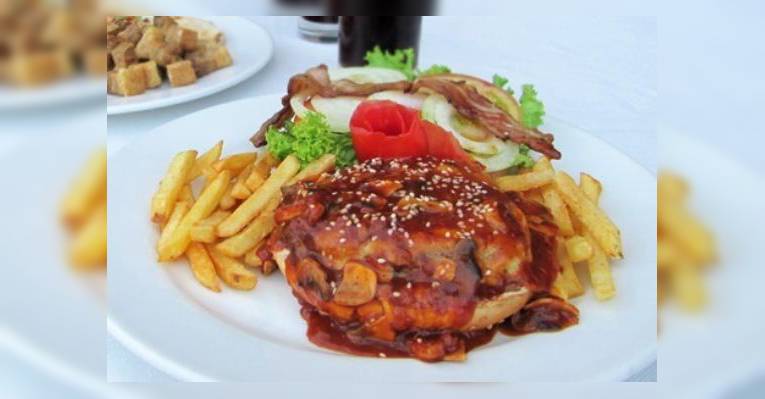 Снимок Cafe & Crepes - El Cafe del Alpinista, Богота