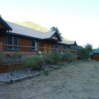 Cinnamon Lodge