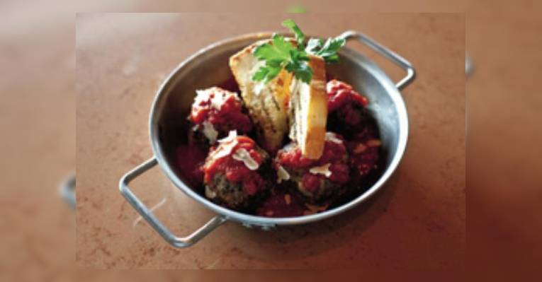 Снимок Facci Restaurant, Лаурель