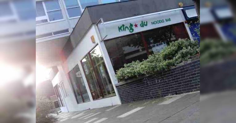 Снимок King du Noodle Bar, Харлоу