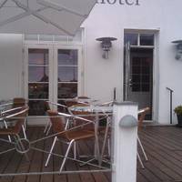 Ship-Inn Pub & Cafe