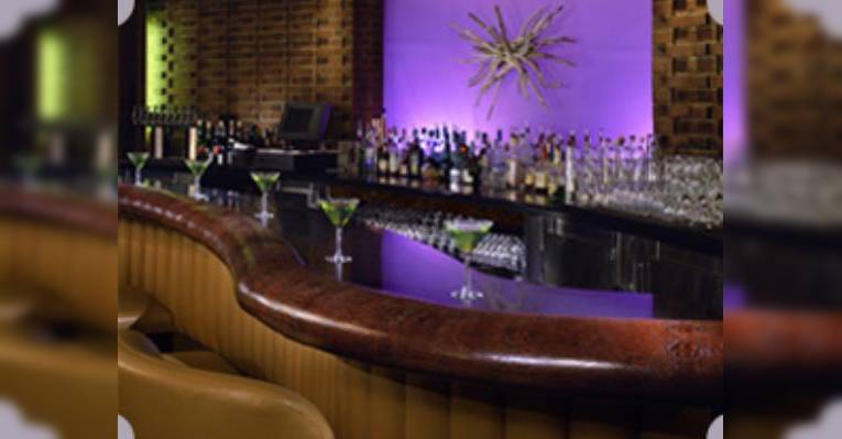 Снимок The Driftwood Room, Портленд