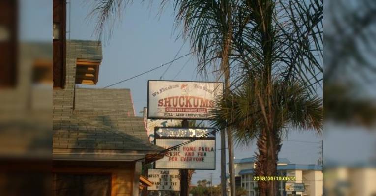 Снимок Shuckums Oyster Pub and Grill, Панама-Сити-Бич
