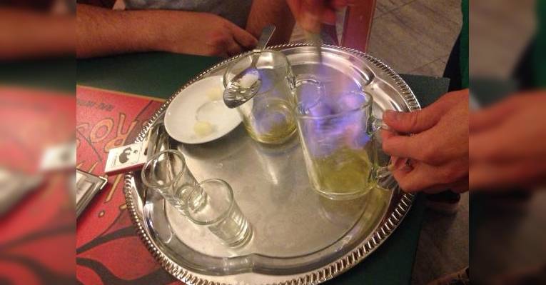 процесс приготовления абсента