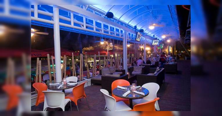 Снимок Tradewinds Bar & Grill, Майами