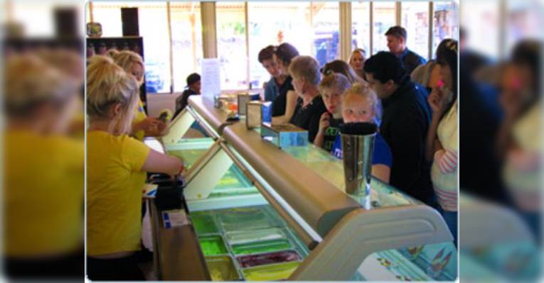 Снимок Oggies Ice Cream Cafe, Перт