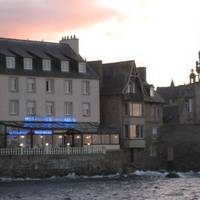 Les Arcades Restaurant