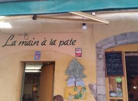 La Main a la Pate