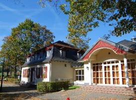 Brunnenwarterhaus
