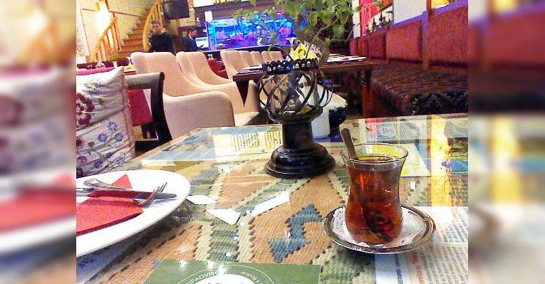 чай в стаканчике
