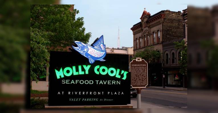 Снимок Molly Cool's Seafood Tavern, Милуоки