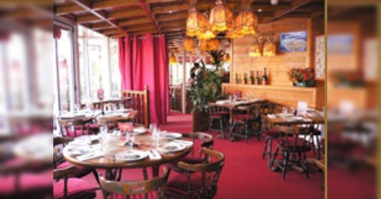 Снимок Les Relais d'Alsace - Taverne Karlsbrau - Cergy, Сержи