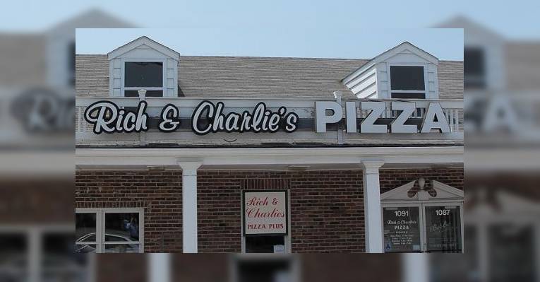 Снимок Rich and Charlie's, Crestwood