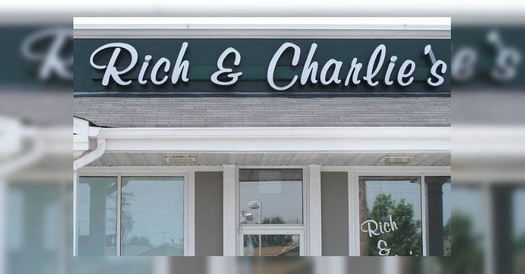 Снимок Rich and Charlie's, Crestwood