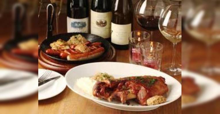 Снимок Franziskaner Bar&Grill Roppongi Hills, Тюо