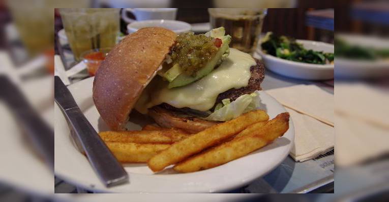 Снимок J.S. Burgers Cafe, Синдзюку
