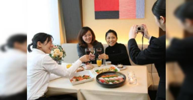 Изображение Chagall Senrihankyuhotel, Toyonaka
