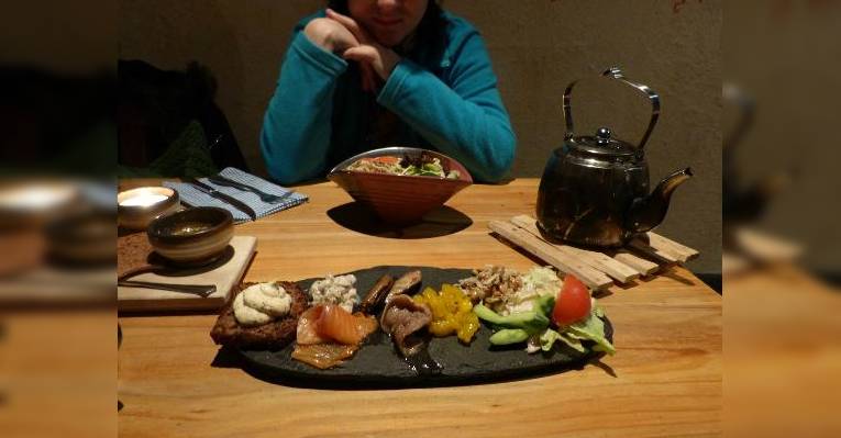 Рыбный камень каукомиели