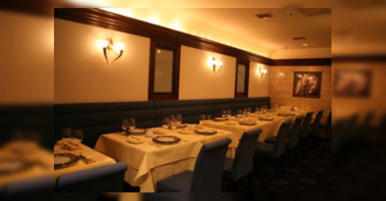Снимок Restaurant REIMS YANAGIDATE, Минато