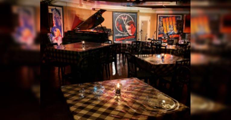 Снимок JAZZ LIVE restaurant Bar Bar Bar, Иокогама