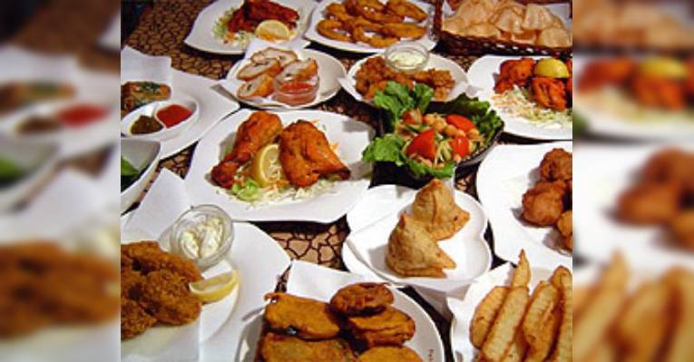 Снимок Indian Curry&Mukokusekidining Bar Sanan, Тюо