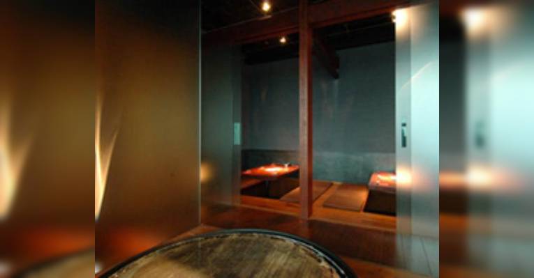 Снимок D4 Tokyo Shiodome Japanese Bar Gekka, Минато