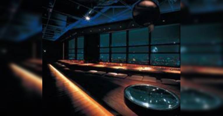 Снимок D4 Tokyo Shiodome Japanese Bar Gekka, Минато