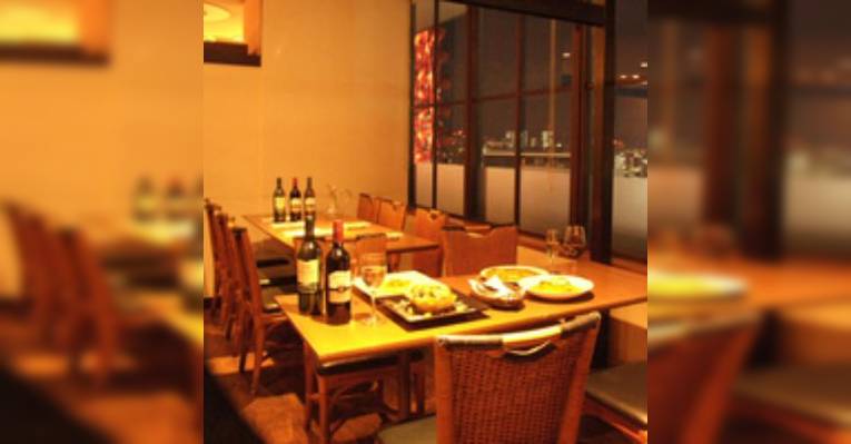 Изображение Kitchen & Bar Siifaa, Осака