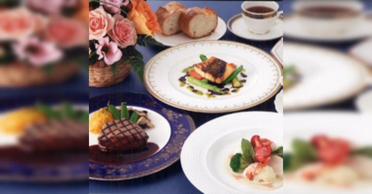 Изображение Kitchen & Bar Siifaa, Осака