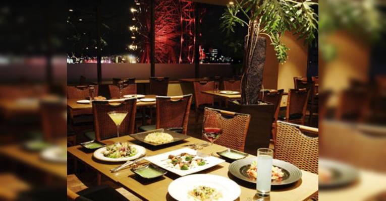 Снимок Kitchen & Bar Siifaa, Осака