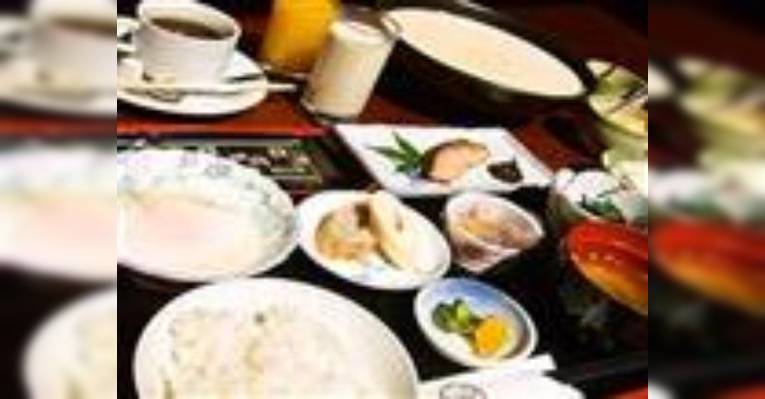 Снимок Tottori Washinton Hotel Plaza China Table, Тоттори