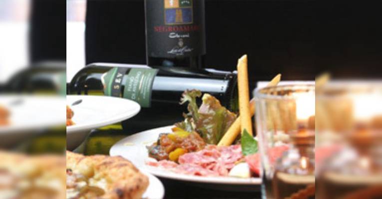 Снимок Osteria la Foglia Del Sole, Осака