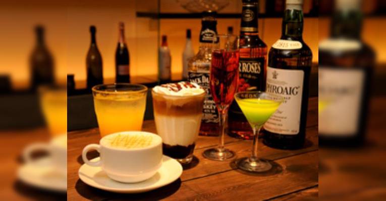 Изображение Bond Cafe, Нагоя