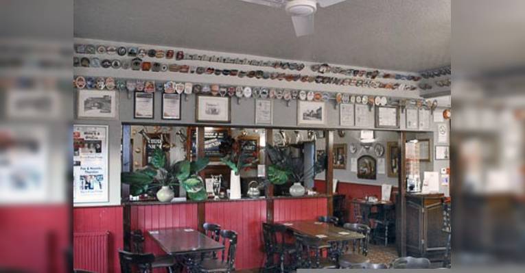 Снимок The Fox and Hounds, Thurston