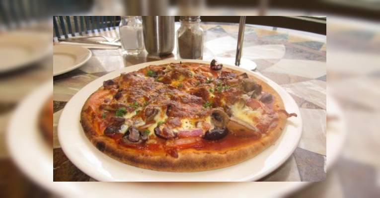 Снимок Pizza Pizza, Лорн