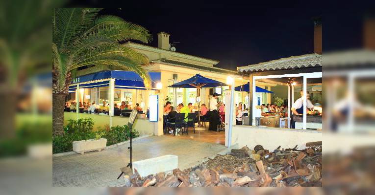 Снимок Cafe de la Mar, Са Кома