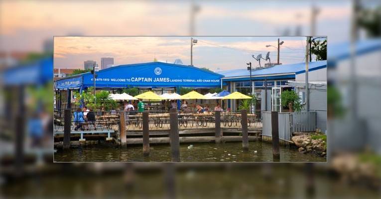 Снимок Captain James Crabhouse & Restaurant, Балтимор