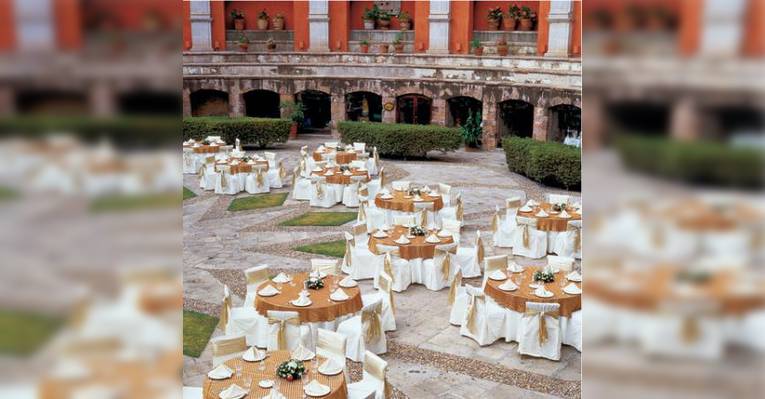 Снимок Restaurante La Plaza, Hotel Quinta Real, Сакатекас