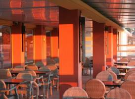 Cafe des Bains