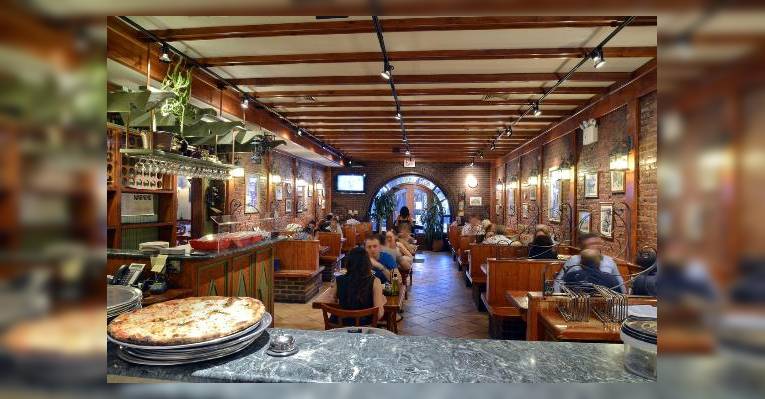 Снимок Europa Pizzeria, Бруклин