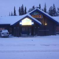 Jullis Bar and Restaurant