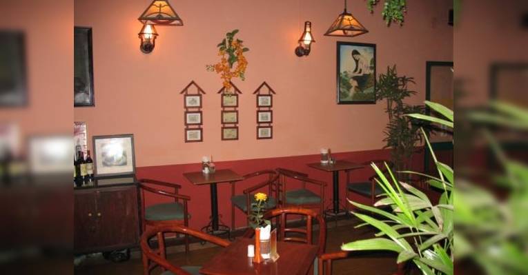 Снимок Golden Drum Cafe Bar & Restaurant, Ханой