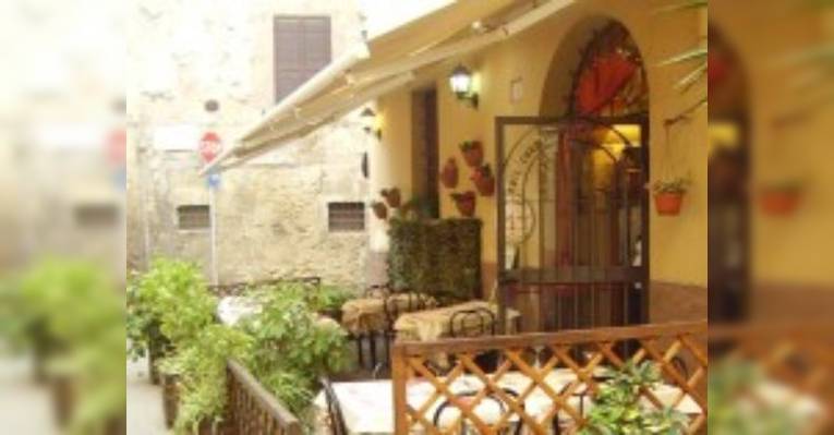 Снимок Scacciapensieri Trattoria Pizzeria, Тарквиния