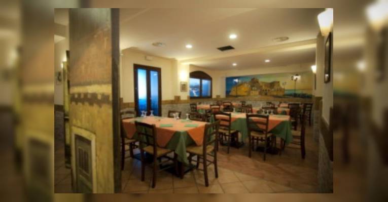 Снимок Trattoria Castel Nuovo, Неаполь