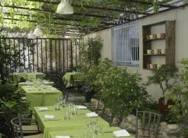Le Garde Manger