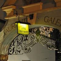 Papa's Living Restaurant
