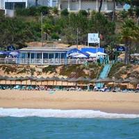 Izzy's Beach Restaurant