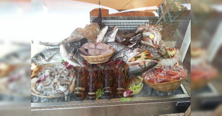 Выбор свежих морепродуктов
