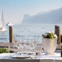 Aqua Restaurant & Lounge Cafe